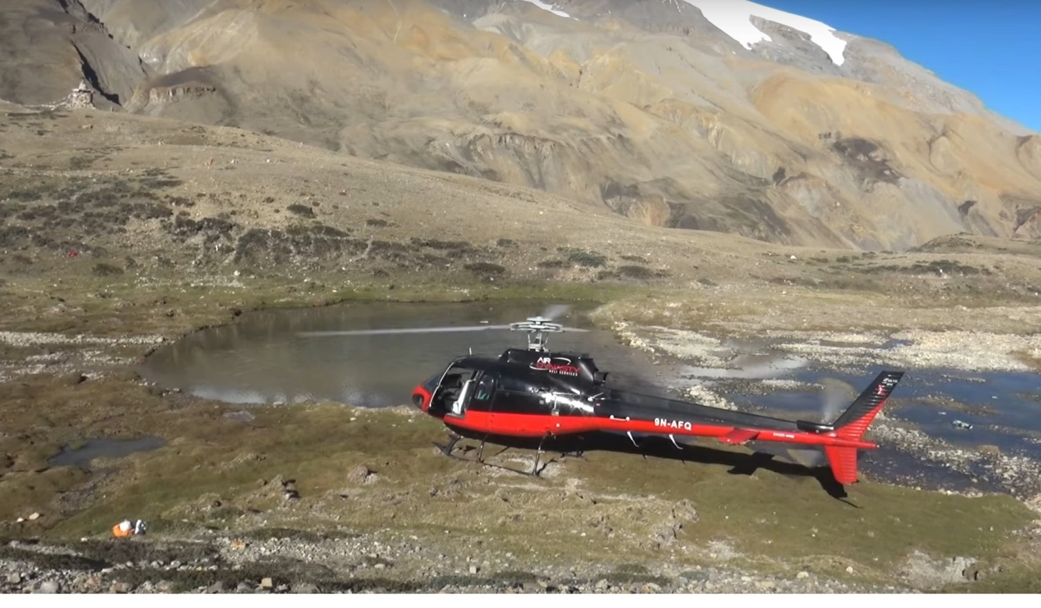 Damodar Kunda Helicopter Tour